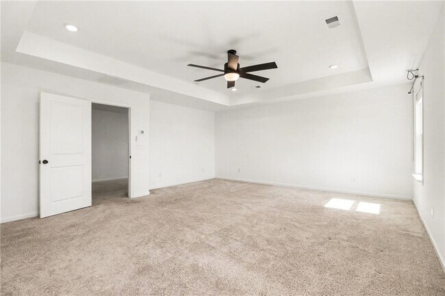 Building Photo - 5510 Bower Pl