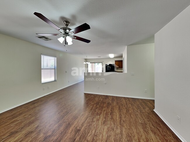 Building Photo - 15445 W Cameron Dr