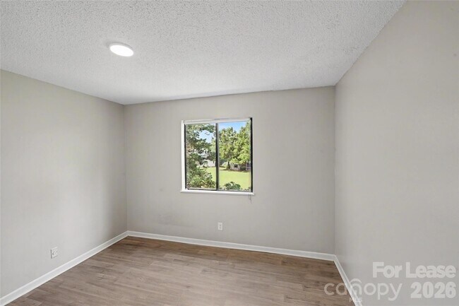 Building Photo - 10971 Harrowfield Rd