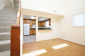 Building Photo - Student-Friendly Home, Minutes From The Da...