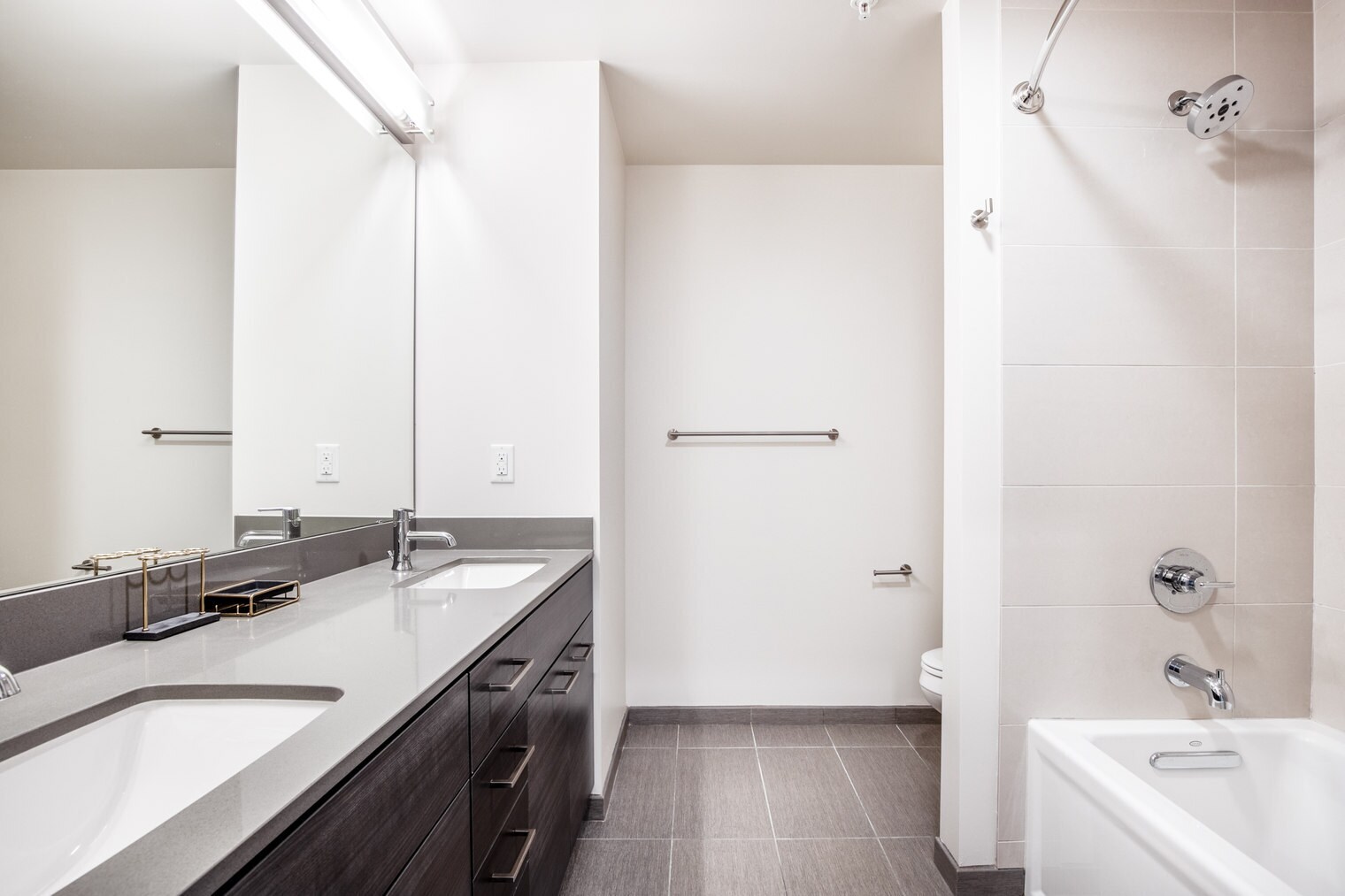 Building Photo - 1823 Minor Ave