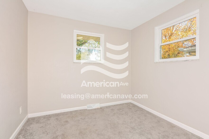 Building Photo - 26 Moorland Dr