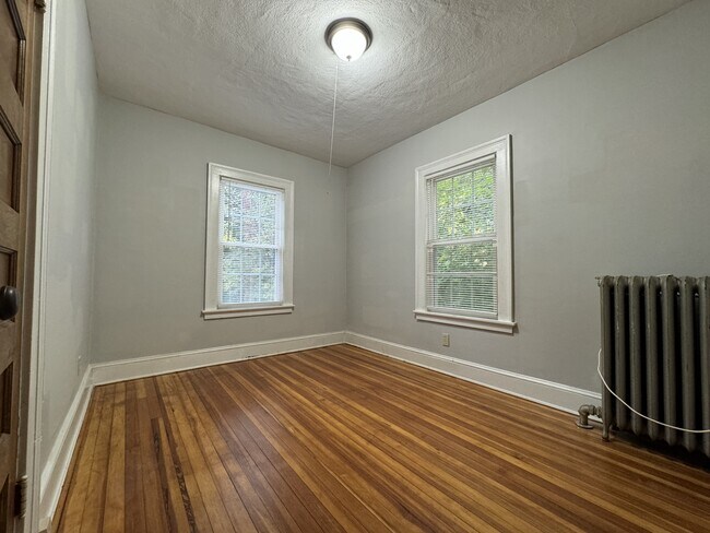 Building Photo - 18 Burgoyne St