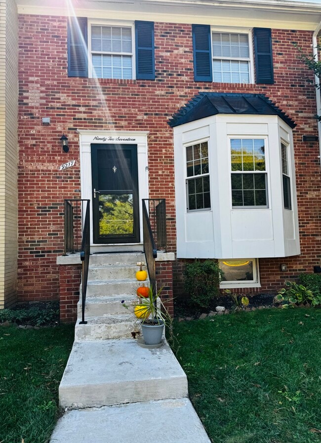 Building Photo - 9217 Burke Rd