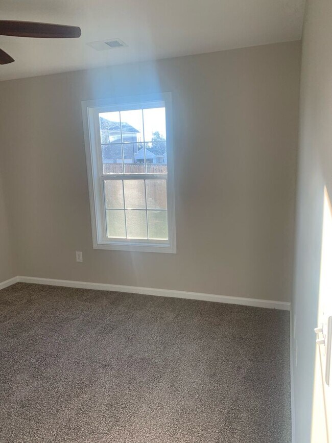 Building Photo - 804 Waldon Ct