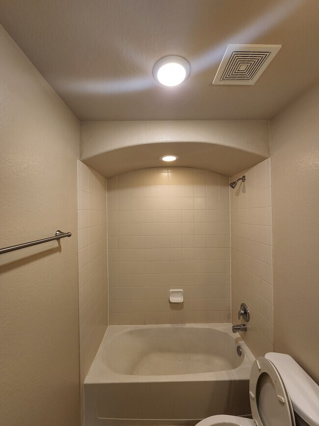 Building Photo - 25619 Anvil Iron Ln