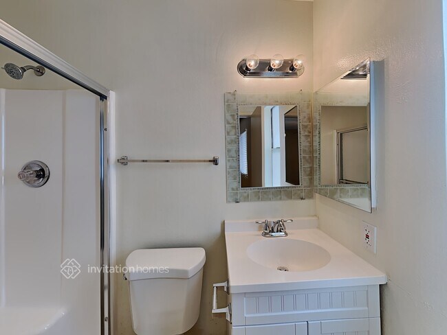Building Photo - 4707 W Villa Maria Dr