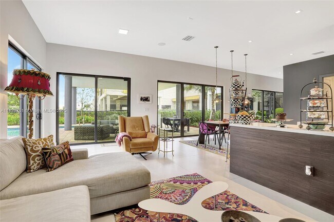 Building Photo - 16709 Botaniko Dr N