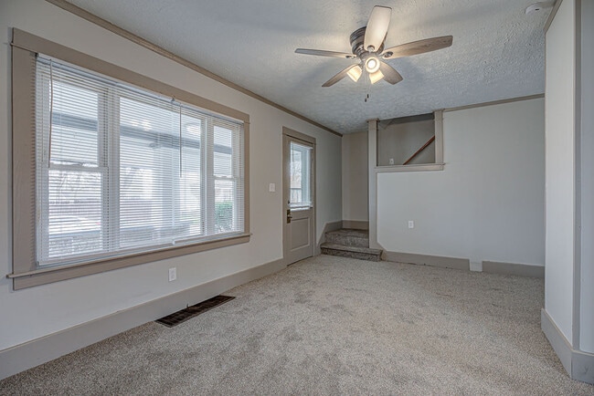 Building Photo - 1103 Reservoir St