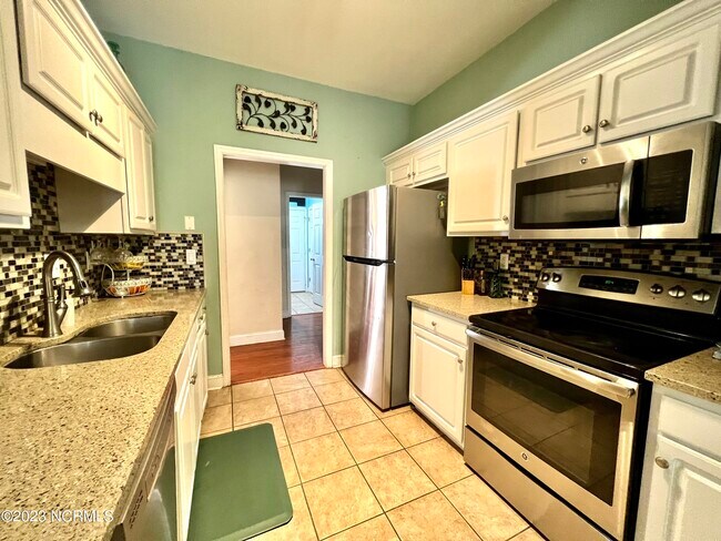 Building Photo - 10169 Whispering Cove Ct SE