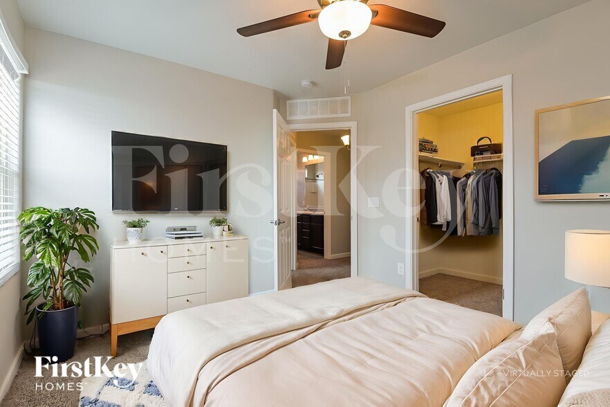 Building Photo - 12191 E Metz Dr