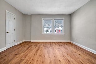 Building Photo - 1621 E St NE