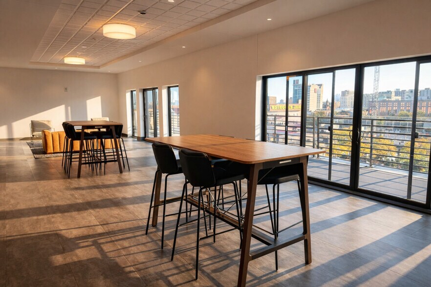 Building Photo - 333 W State St