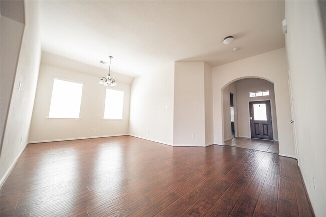 Building Photo - 9123 Cavalier Ln