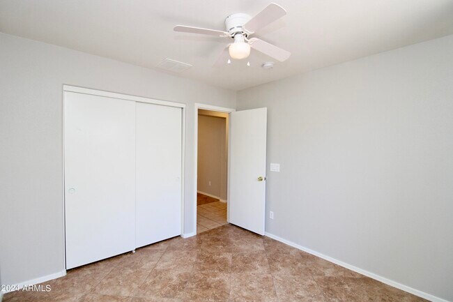 Building Photo - 2389 W Gold Dust Ave