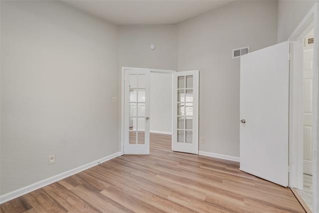 Building Photo - 2410 Brookdale Dr