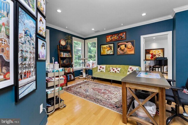 Building Photo - 1445 Mayhurst Blvd