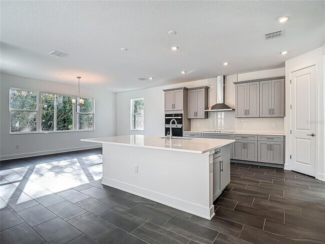 Building Photo - 410 S Westshore Blvd
