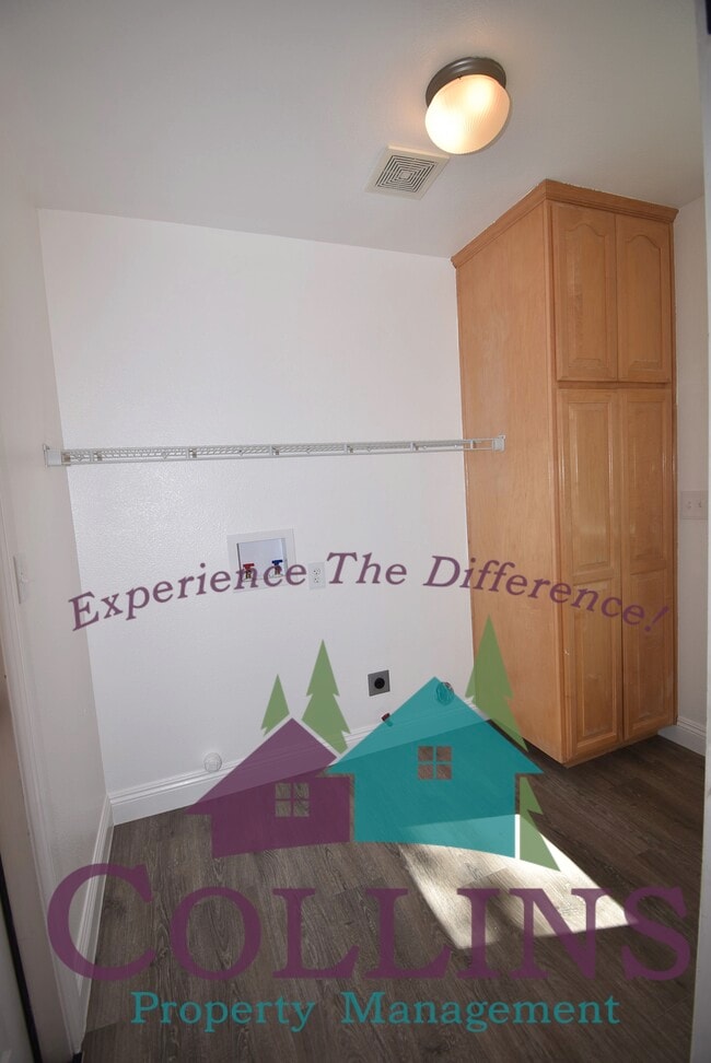 Building Photo - 17799 Minnow Way