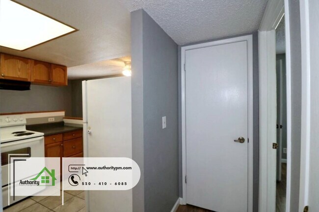 Building Photo - 965 Jamieson Ct