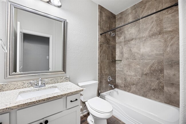 Building Photo - 239 Capriccio Ln