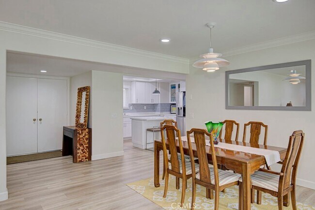 Building Photo - 5500 Paseo Del Lago W