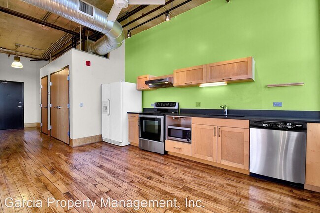 Building Photo - 1 br, 1 bath House - 2034 Lucas #408