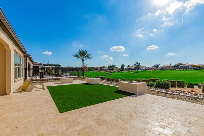 Building Photo - Luxury Rental in Queen Creek - Try Before You Buy