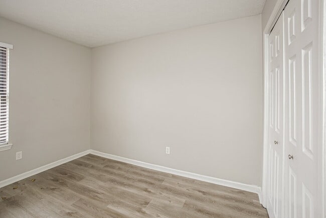 Building Photo - 5040 Harpers Ln