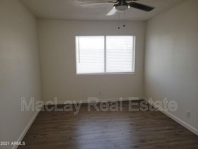 Building Photo - 424 W Brown Rd