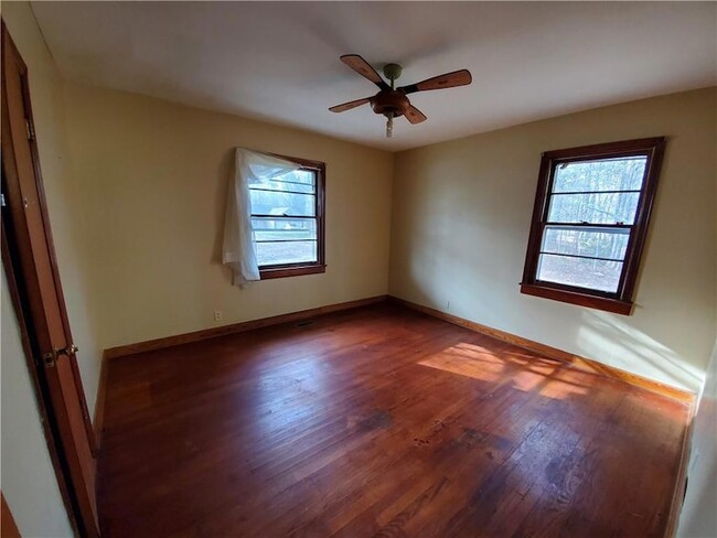 Building Photo - 1025 Pickens St