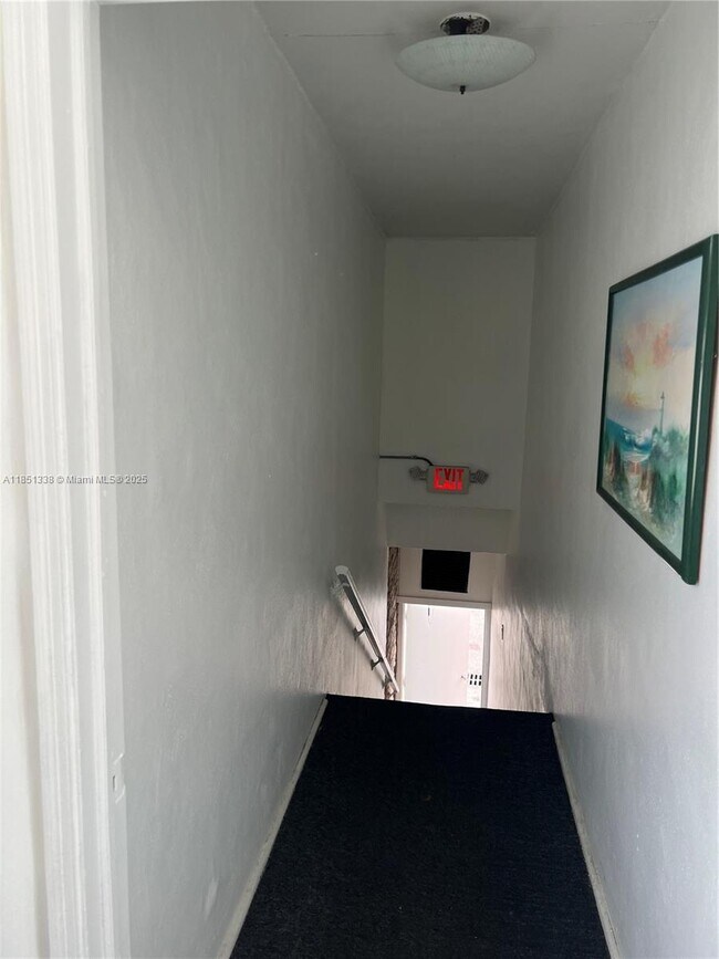 Building Photo - 149 Bentley Dr