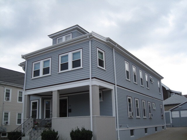 Building Photo - 20 Union St