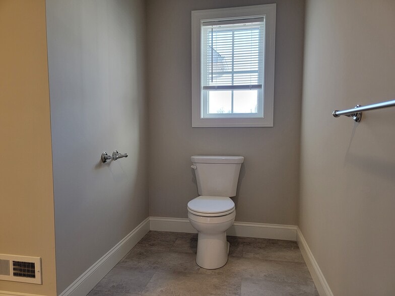 Building Photo - 227 Sage Blvd