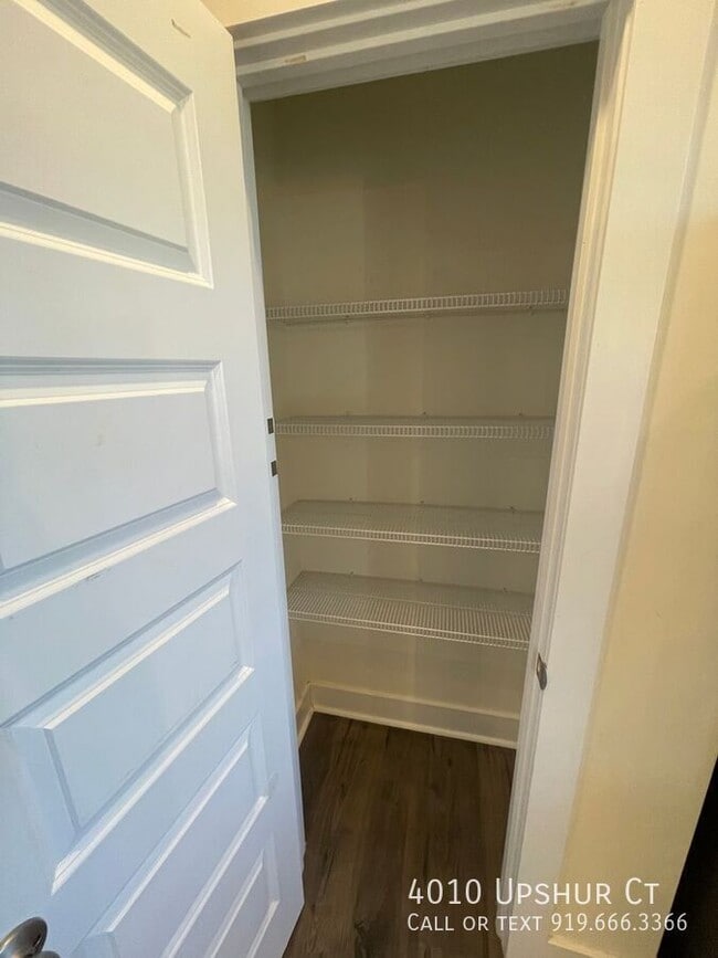 Building Photo - 4010 Upshur Ct