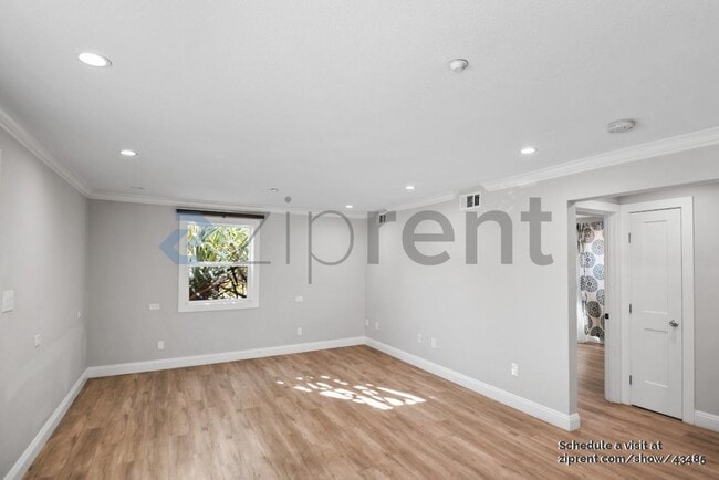 Building Photo - 1128 Adeline St