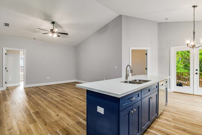 Building Photo - 7684 Old Hickory Dr