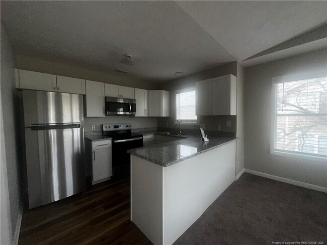 Building Photo - 6732 Willowbrook Dr