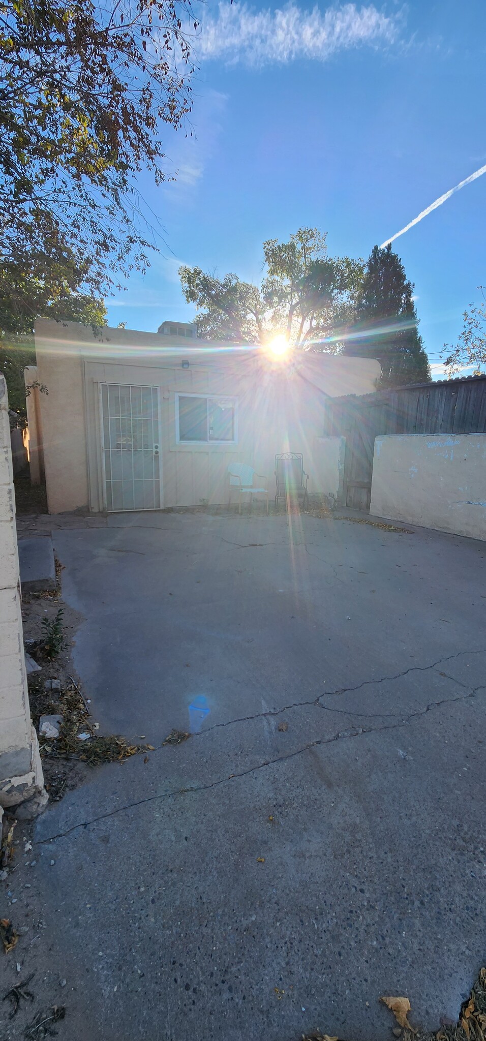 Building Photo - 631 Lafayette Dr NE