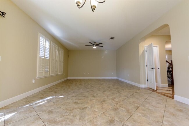 Building Photo - 8408 Panadero Dr