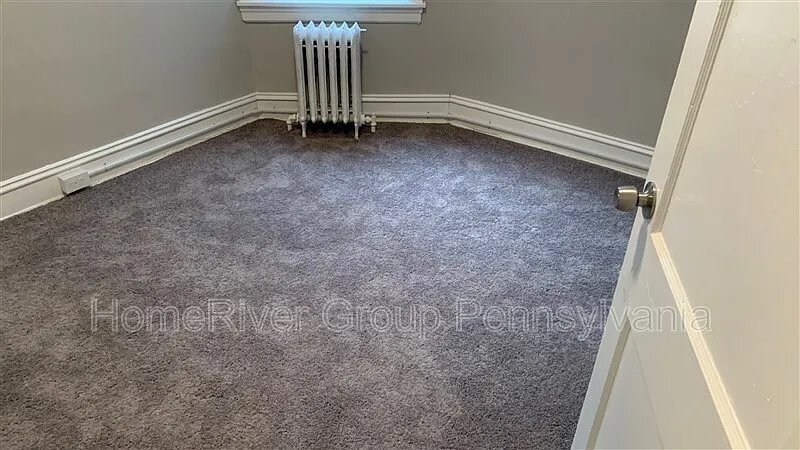 Building Photo - 5853 Webster St