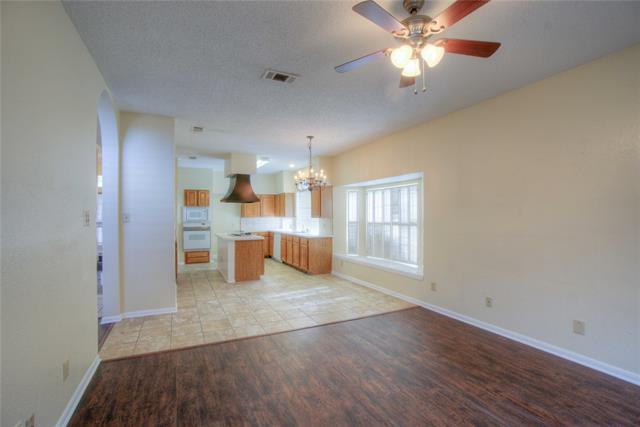 Building Photo - 4221 Crestedge Dr