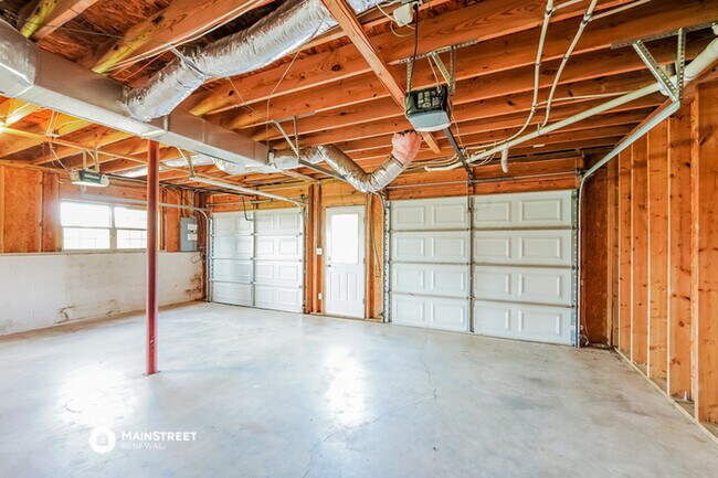 Building Photo - 680 Starlite Dr