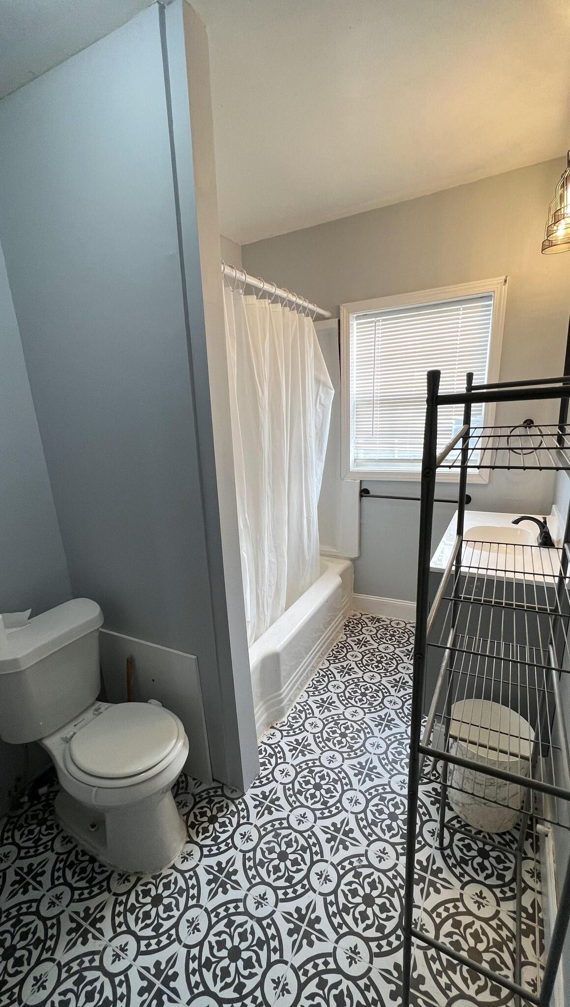 bathroom - 414 Erie Ave