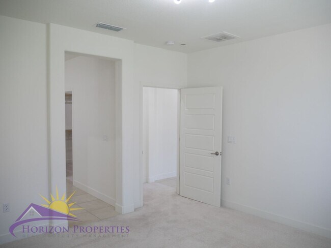 Building Photo - Modern Two-story 4 Bed 3.5 Bath 2,786 sqft...