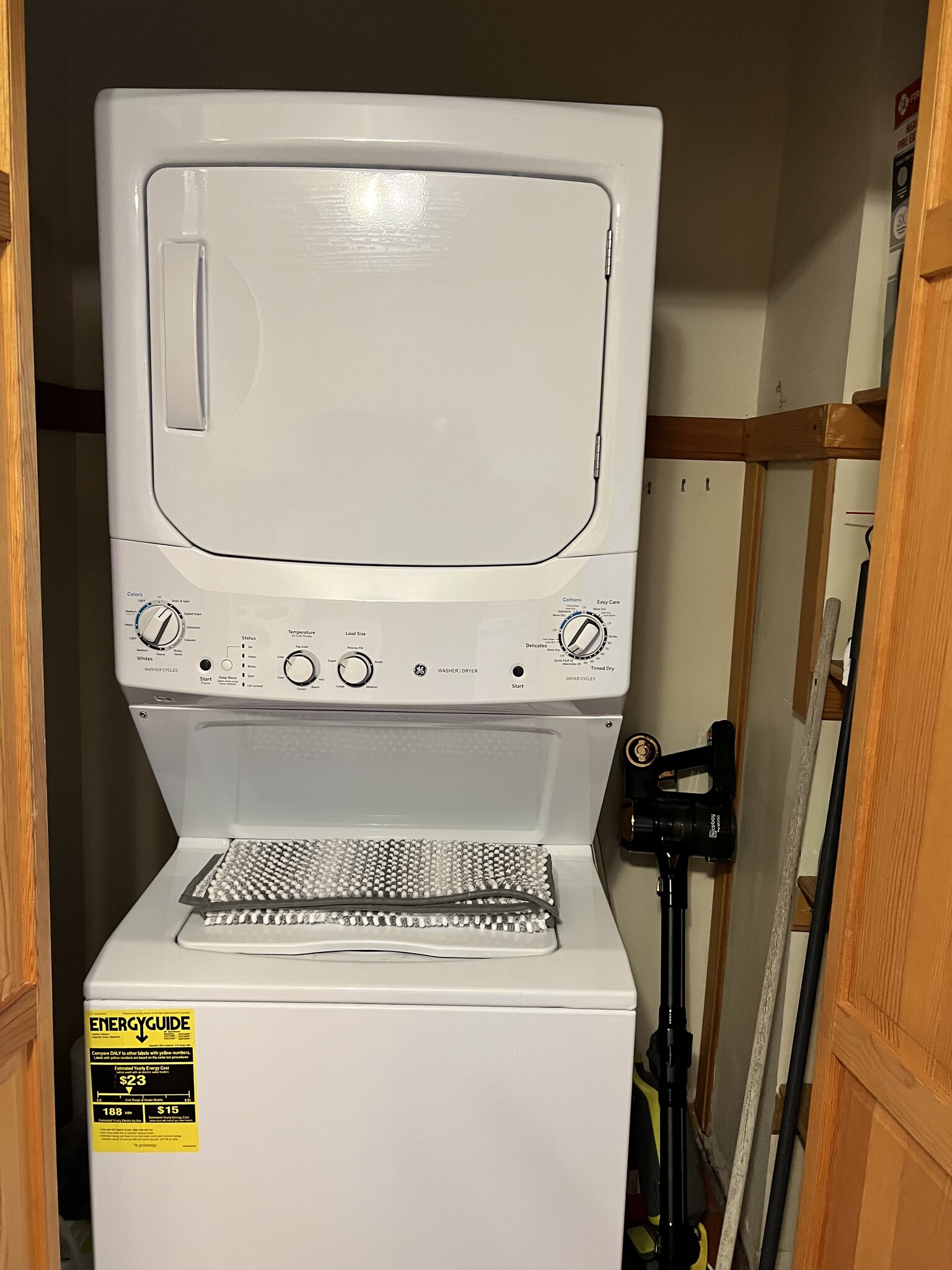 Washer Dryer - 13113 River Ter