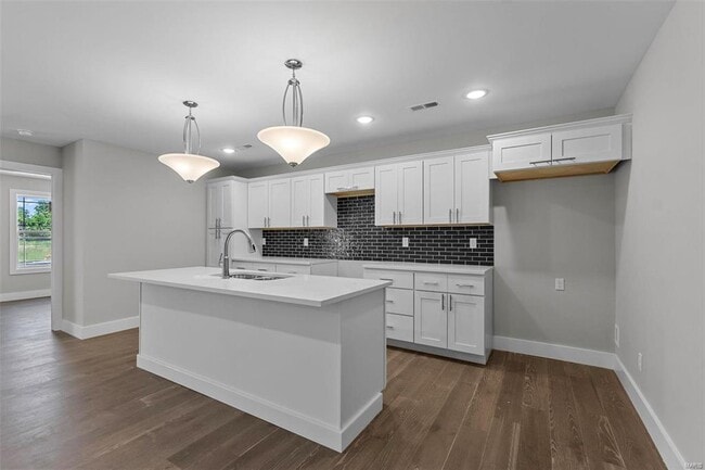 Building Photo - 128 Beechwood Ln