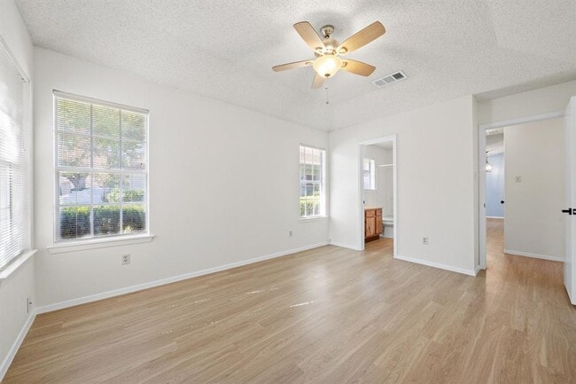 Building Photo - 11604 Norwegian Wood Dr