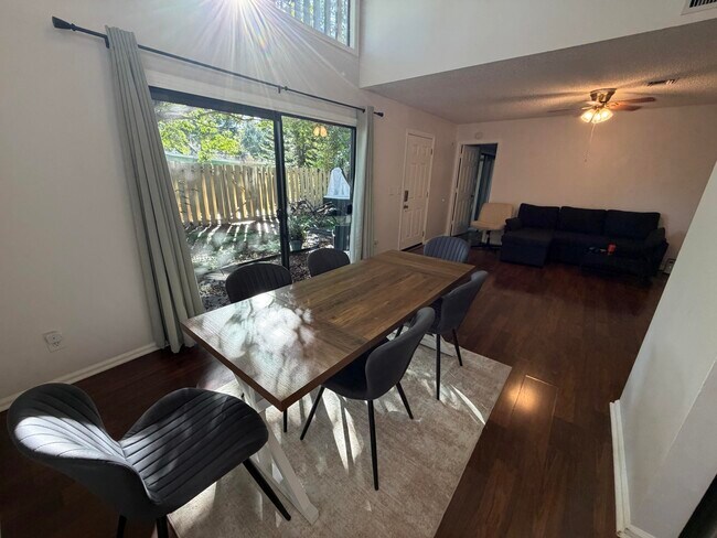 Building Photo - 1584 39th Ave