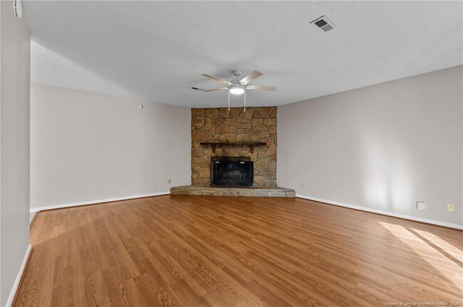 Building Photo - 6809 Timbercroft Ln